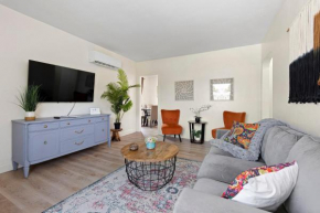 Enchanting cozy Apartment 10 min away from airport, Calle 8, Brickell, Coral Gables, the beach and more!